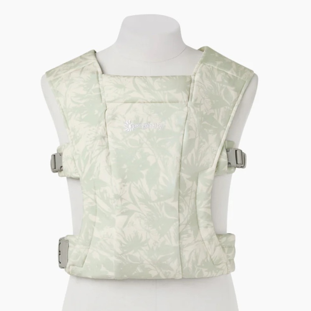 NIB Ergobaby Embrace Carrier in Sage Meadows
